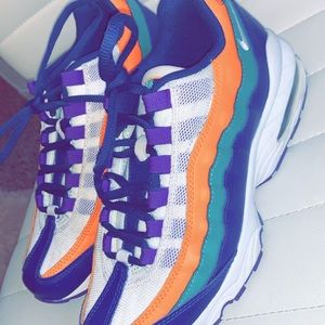 Nike shoes AirMac 95